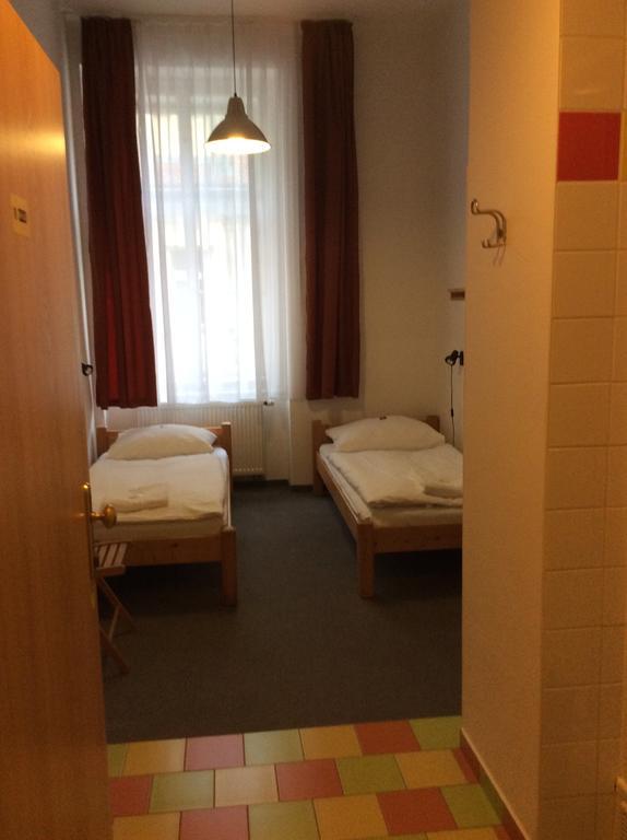 Travellers Hostel Praha Kültér fotó