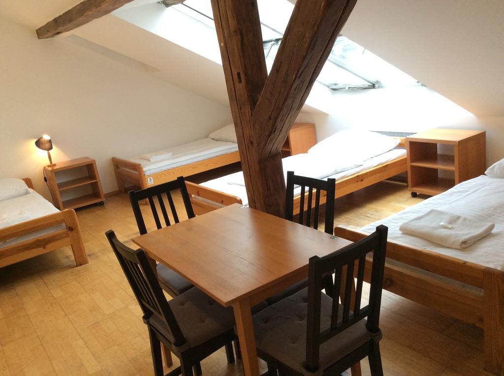 Travellers Hostel Praha Szoba fotó