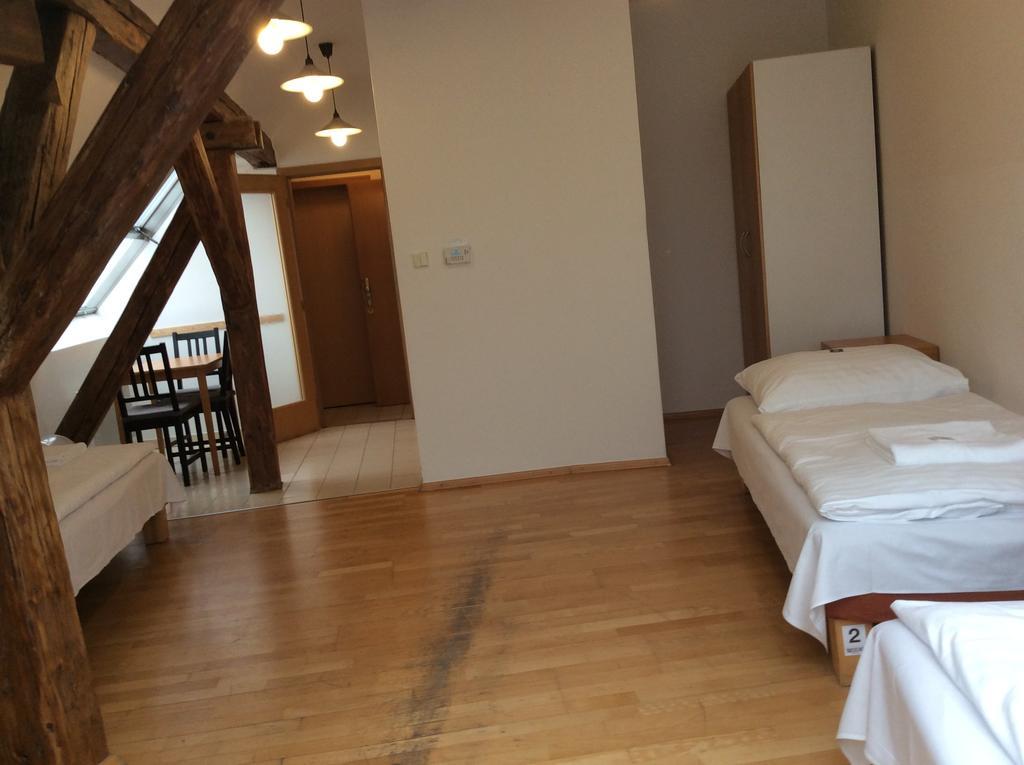 Travellers Hostel Praha Szoba fotó
