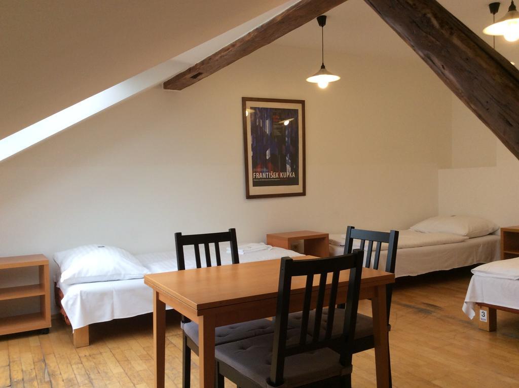 Travellers Hostel Praha Szoba fotó