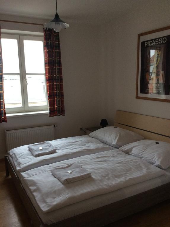Travellers Hostel Praha Kültér fotó