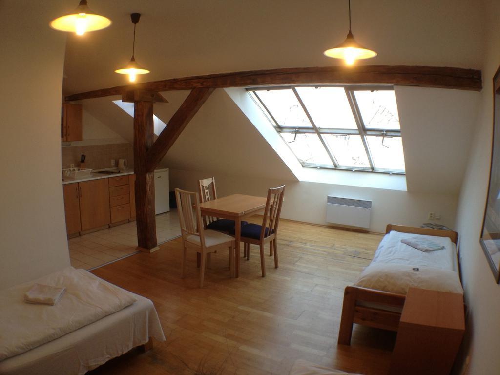 Travellers Hostel Praha Szoba fotó
