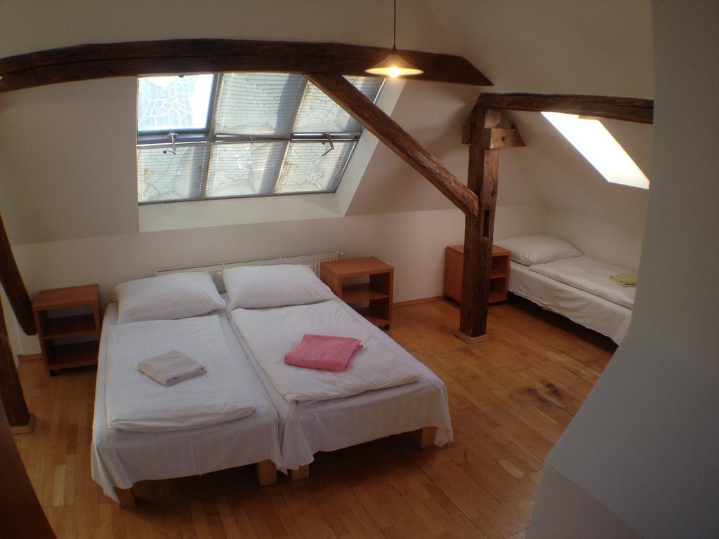 Travellers Hostel Praha Szoba fotó