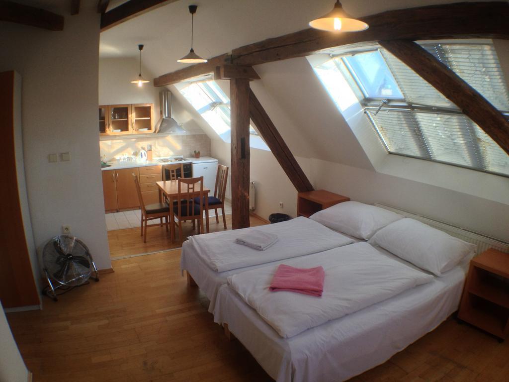 Travellers Hostel Praha Szoba fotó