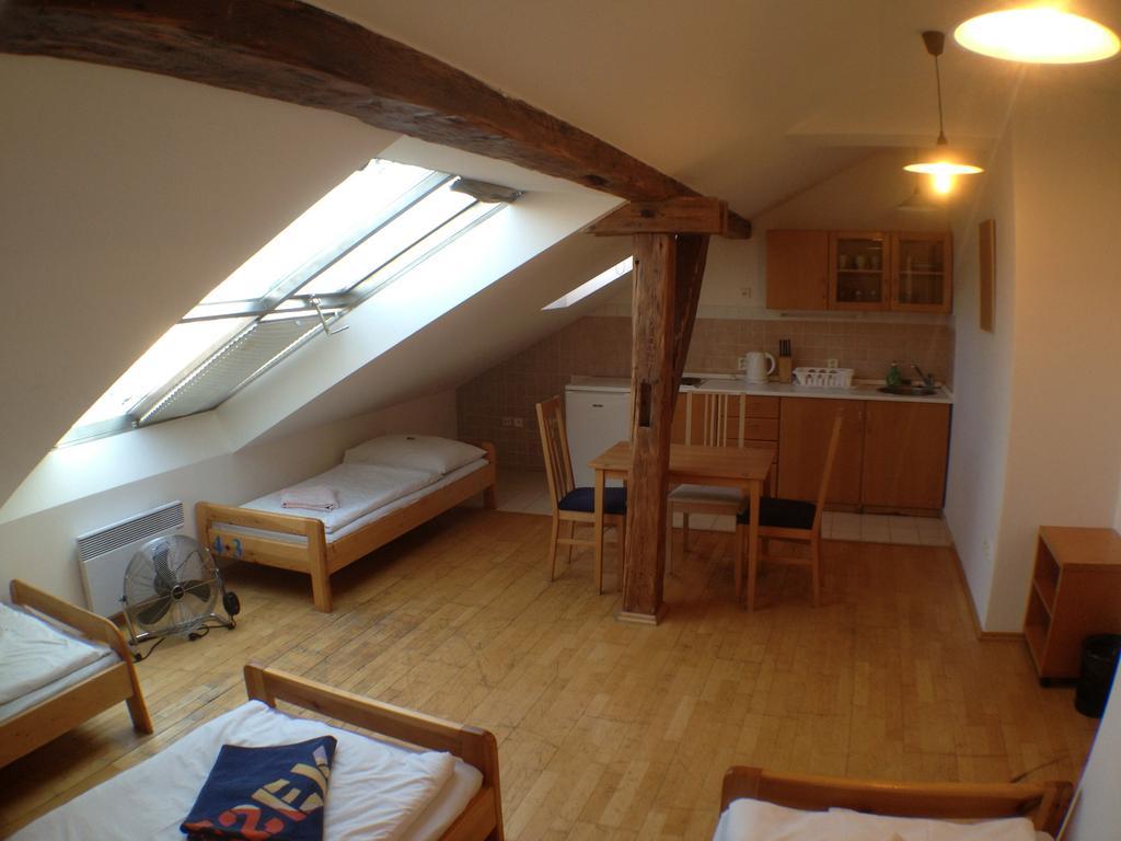 Travellers Hostel Praha Kültér fotó